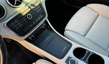 Mercede-Benz GLA 200d pieno