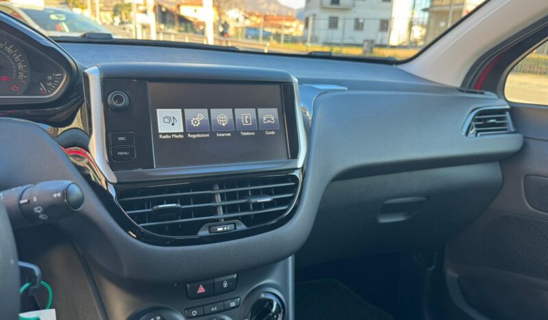 Peugeot 208 pieno