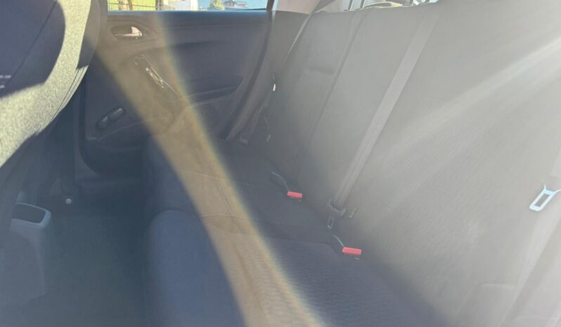 Peugeot 208 pieno