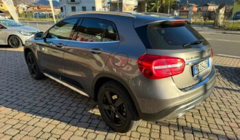 Mercede-Benz GLA 200d pieno