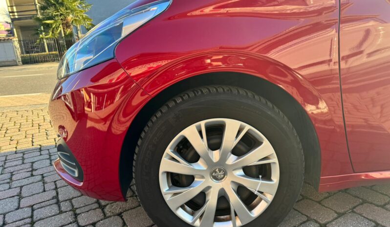 Peugeot 208 pieno